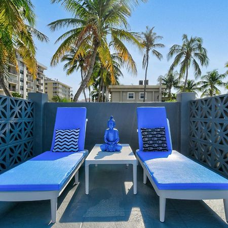 Sunshine Shores Boutique Apartments Palm Beach Shores Exterior foto