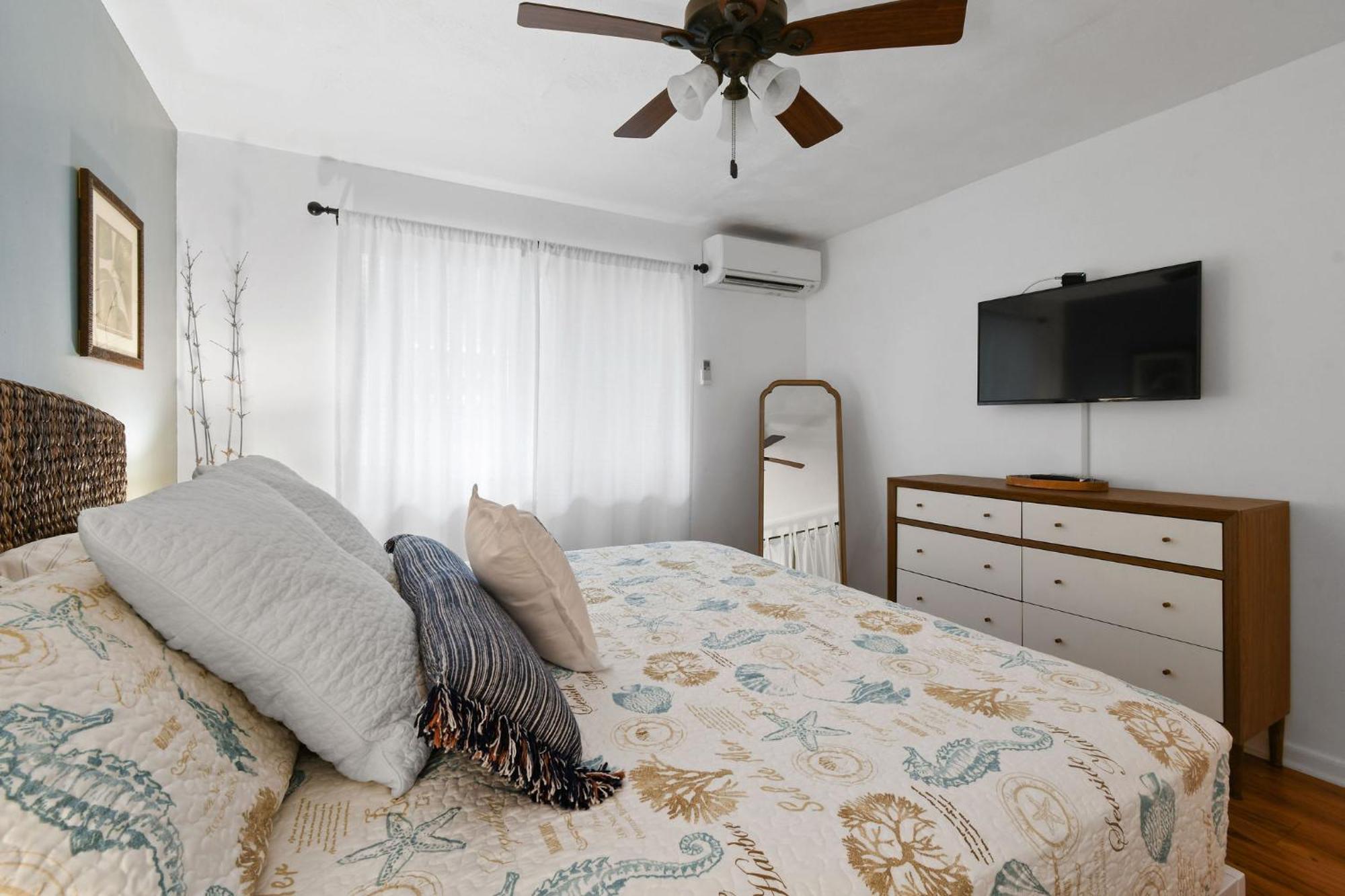 Sunshine Shores Boutique Apartments Palm Beach Shores Exterior foto