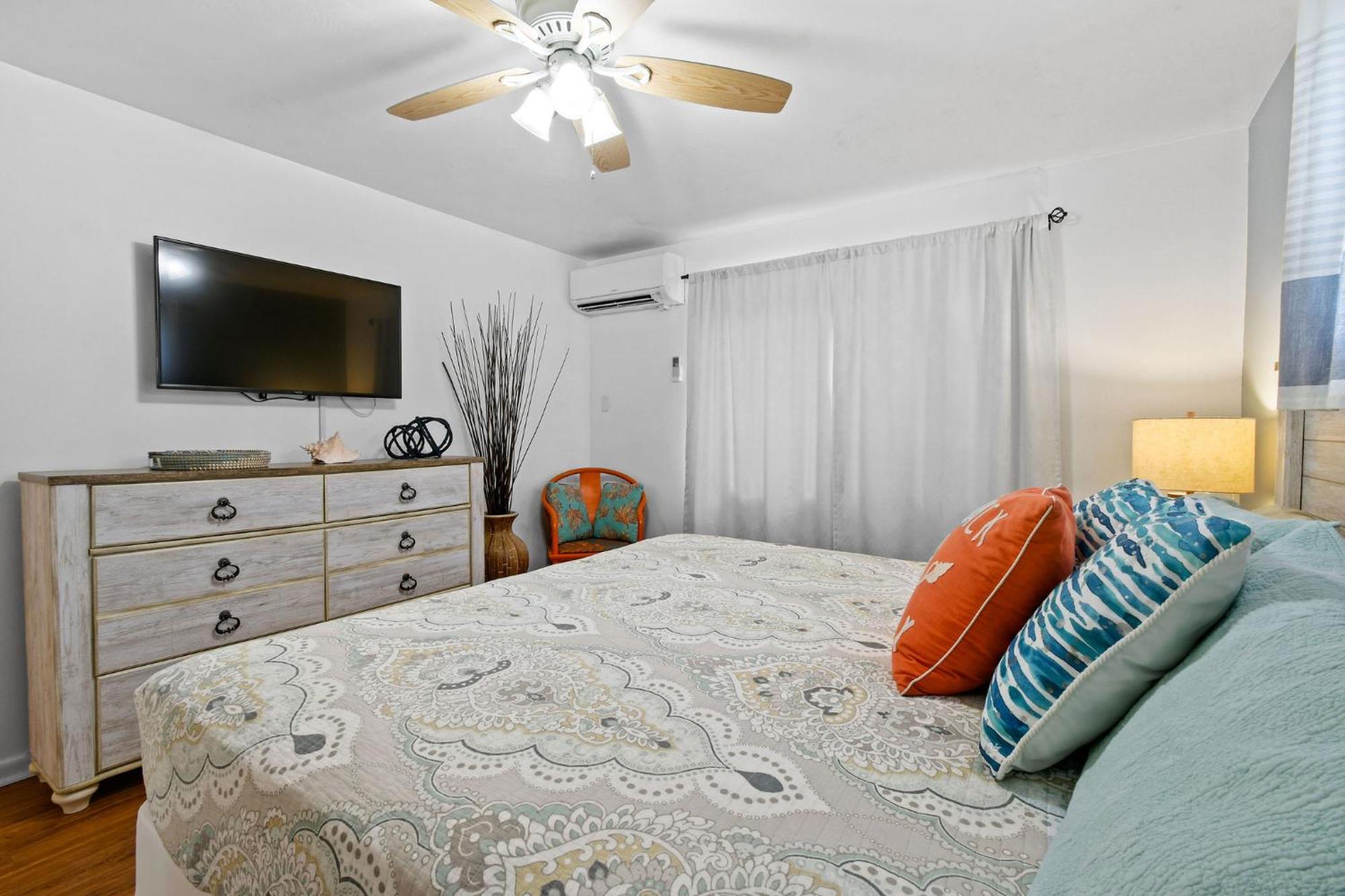 Sunshine Shores Boutique Apartments Palm Beach Shores Exterior foto